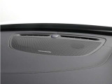 【harman/kardon】世界のオーディオファン垂涎のプレミアムサウンドシステムを搭載。原音に近い音場空間を忠実に再現。乗る人すべてに最良の音響体験を提供します。