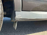 キズ・凹み・その他情報*運転席側ステップカバーにキズがございます。