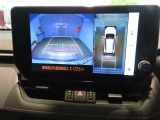 バックガイドモニターで、後方を確認しながら安心して駐車することができます。運転初心者も熟練者も必須の機能ですよ!