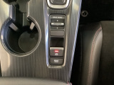 シビックのCVT車は、3つの異なる加速感を楽しめるドライブモードスイッチがついています。一般道、高速道路、ワインディングなど、シーンに合わせて最適な加速感を楽しめるドライブモードスイッチです。