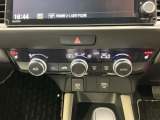 オートエアコン付きです!お好みの温度をセットするだけでエアコンの風量などを自動でコントロール。快適な車内でお過ごしいただけます。寒い時期には嬉しいシートヒーター付きです!