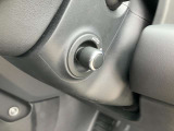 【電動コラム】シートメモリーと合わせて使用すると複数人運転する場合は、お好きなポジションを記憶する事ができます。細かな調節も可能なため、ストレスなく運転が出来ます。