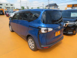 左後ろからの画像です!日々お買い得車両続々入庫しております!