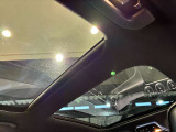 車両は屋内展示しておりますので天候に関係なくごゆっくりコンディションご確認頂けます。車両を倉庫へ保管している場合が御座いますのでご来店前に在庫確認頂けると幸いです。TEL072-784-8800