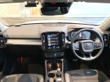 XC40 T4 モメンタム 