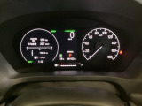 マルチインフォメーション・ディスプレイでは、燃費や車速、ホンダセンシング機能の注意表示など表示され、快適な運転に。