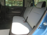 ■広い後席で快適なドライブを♪
