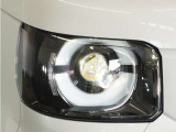 【LEDヘッドライト+デイタイムランニングランプ】今や主流のLEDヘッドライトに、日中でも他者からの視認性を良くするデイタイムランニングランプ装備!スタイリッシュでかっこよく仕上がっています。