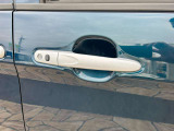 スマート機能付き運転席ドアハンドルです!!左側も同様です♪