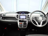 インパネ画像になります。車内は専門業者にて室内クリーニング施工済みなので、大変清潔です。