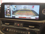 バックガイドモニターで、後方を確認しながら安心して駐車することができます。運転初心者も熟練者も必須の機能ですよ!