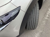 LEDテールライトで後方車両にも見やすい設計になっています♪