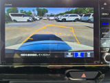 駐車時の安全確認をサポートするバックカメラも使用できます。インターナビで様々な情報を得ることもできます。