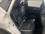 【後部座席】足元もゆったりしており、家族とのお出かけも快適にドライブできます★