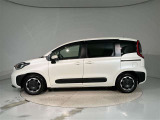 お車の在庫状況や車両状態等のお問い合わせは直通ダイヤル045-751-1313までお願い致します♪店舗情報  横浜市磯子区東町14★JR根岸駅から徒歩3分♪雨の日も安心して現車確認出来るスペース有り★