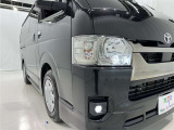 フォグランプ装着車です。暗い夜道の車両前方を明るく照らします