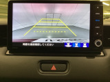 バックでの車庫入れも安心です! リアカメラが付いているバックモニター付のナビを装備しております。操作線もついており距離感も画面から確認できます。
