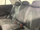 シートは適度な硬さによって長時間の運転でも疲れにくいと定評があります。国産車とは全く違った座り心地ですが、長年培われた欧州の椅子文化をご体感ください。