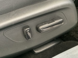 運転席は8ウェイパワーシート搭載で、スライド・リクライニング・ハイト前後を電動調整可能。快適な運転姿勢を簡単に設定できます。