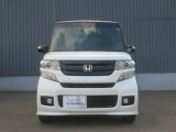 大きなフロントガラスで視野の広い運転が可能です!