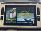 【パノラマモニター】専用のカメラにより、上から見下ろしたような視点で360度クルマの周囲を確認することができます☆縦列駐車や幅寄せ時に活躍してくれます♪