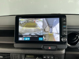 【マルチビューカメラ】周囲の状況を多彩なビューでナビ画面に表示します。駐車場や見通しの悪い交差点での安心感を高めます♪
