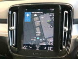 【9インチタッチスクリーン純正HDDナビ】「Apple Car Play」「Android Auto」対応のボルボ先進ナビゲーション「SENSUS」。最新地図データへ無料更新してお渡しします。