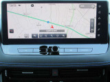 ★アラウンドビューモニター装備ですので、バックや縦列駐車の際に上から見た映像があなたを安心サポート!一度使ったらやめられない!