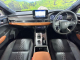 アウトランダー PHEV 2.4 P 4WD 