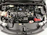 エンジンルームも隅々まで掃除がいきわたっています!ハイブリッド部分には初度登録年月から10年、もしくは累計走行20万キロのいずれか早い方までのハイブリッド保証付!