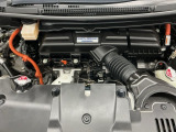 技術が詰まったエンジンルームもご覧の通りピカピカにクリーニング済みです。ハイブリッドなのでお財布にも環境にも優しいです。