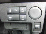 衝突軽減ブレーキなどの安全装備もしっかりと装備されております!また、光軸調整機能付きLEDヘッドランプもついてます!