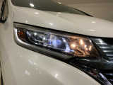 LEDヘッドライトで夜道も安心!