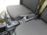 愛知ダイハツではお車をご購入頂いた後が本当のお付き合いのスタートだと思っています。 ですので定期点検や車検もお得なパックをご用意してお客様に頼りにされるダイハツディーラーを目指しています☆