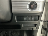 【両側パワースライドドア】両側がパワースライドドアになっており、運転席のスイッチやスマートキーでも開閉が可能です!開口部も広いので乗り降りも楽々♪