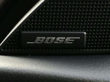 【BOSEサウンドシステム】高性能スピーカーで広がりのある、包み込むような音を体感してください。