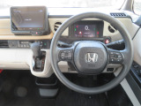 ドライバー目線で見たインパネ回りの画像です。