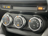 オートエアコンもついておりますので、快適な温度で運転が出来ます。