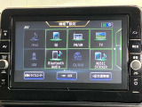 高性能で使いやすい日産純正ナビゲーションです。フルセグTVも鑑賞出来るしBluetooth機能付なのでお手持ちの携帯電話でハンドフリー通話も出来ます。