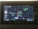 スタンダードインターナビ(VXM-234VFi)&バックカメラが装備されているので、普段の使い勝手もロングドライブも快適です。