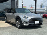 人と違っても、信じる道を走り続ける。違いを否定するのではなく、リスペクトする。MINIは、その一人ひとりの違いをパワーに変えて進化し続けてます