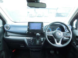 見切りが良く小回りが利くので運転し易いですよ。