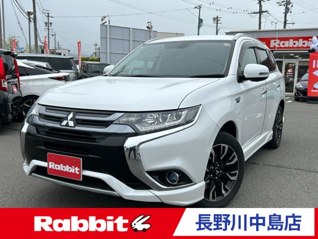 アウトランダーPHEV 2.0 G ナビパッケージ 4WD 