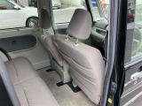 ゆとりある広々とした車内空間は、ドライブを始め買い物やレジャーなど、幅広く活躍します。一人でもみんなとでもお出かけを楽しみましょう!