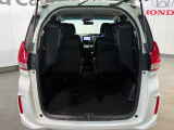 後列を収納すれば大型トランクに早変わり!段差も出来ず荷物の積み込みもラクラク♪
