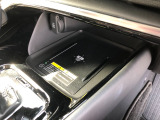 【ワイヤレス充電器】Qi規格対応のスマートフォンなどを置くだけでワイヤレス充電が可能です!