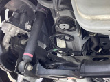 お車を安心してお乗りいただく為には、足回りの定期点検が欠かせません。サービスサポート(有償保証)では無料点検もご提供しており、安心のカーライフをお過ごしいただけるサポート体制が整っています。