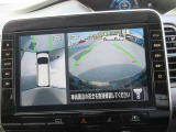【全周囲カメラ】上が丸見え!! 駐車時に周りの様子が見えます。駐車時も安心ですよ!!