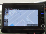 【 ホンダ純正ギャザズ・VXU-227NBi 】ホンダ純正の8インチメモリーナビが装備されています。