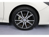 社外ホイールよりも軽いとウワサのSUBARU純正ホイールは軽さだけでなく計算しつくされた高い剛性もポイントです。